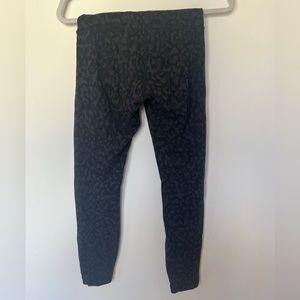 Black Speckled Wunder Train Leggings 25” 🖤